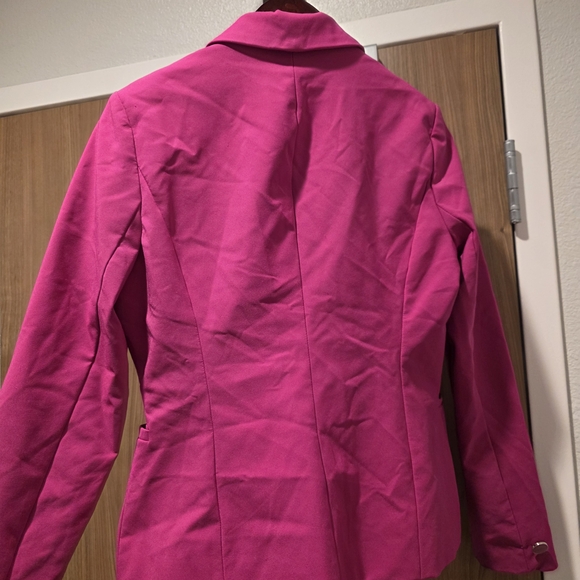 Vibrant Pink Blazer - Picture 2 of 4